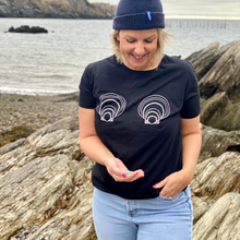 Load image into Gallery viewer, Seashell Tee